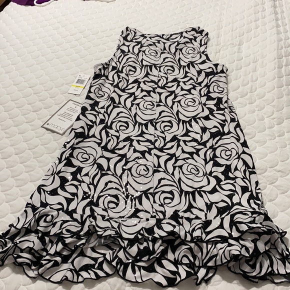 NWT B&W Dress - Picture 2 of 3
